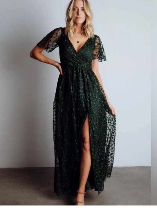 Baltic Born Dresses & Skirts - NWOT Baltic Born Marseille embossed Maxi dress Deep Green flutter sleeve Sz Med